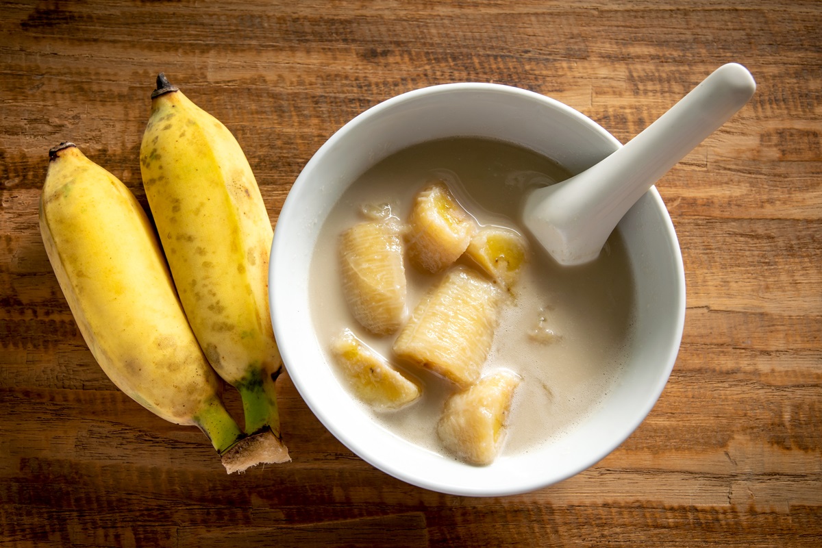 Indonesian-Style Warm Bananas in Cinnamon-Coconut Milk - dairy-free, gluten-free, nut-free, soy-free, paleo optional