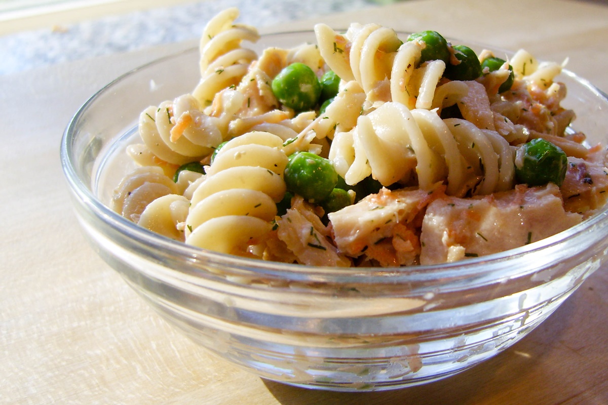 Dairy-Free Tuna Salad - a healthier, naturally allergy-friendly, 10 minute meal with tuna pasta salad option