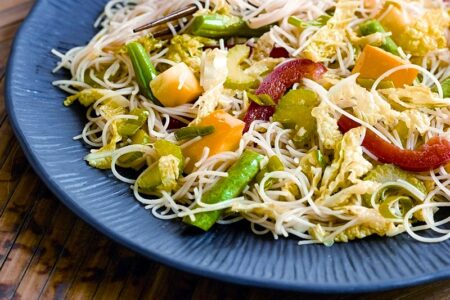 Easy, Flavorful Vegetable Stir Fry with Rice Noodles - a fabulous vegan recipe! Gluten-free optional