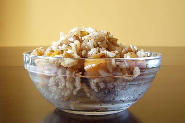 Breakfast Cereal Recipes: Nutty Apple Cinnamon Breakfast Rice