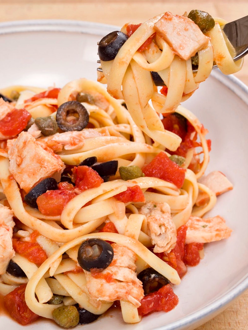 20-Minute Italian Tuna Fettuccine with Tomatoes, Capers and Olives - a quick pantry recipe that's dairy-free, gluten-free optional.