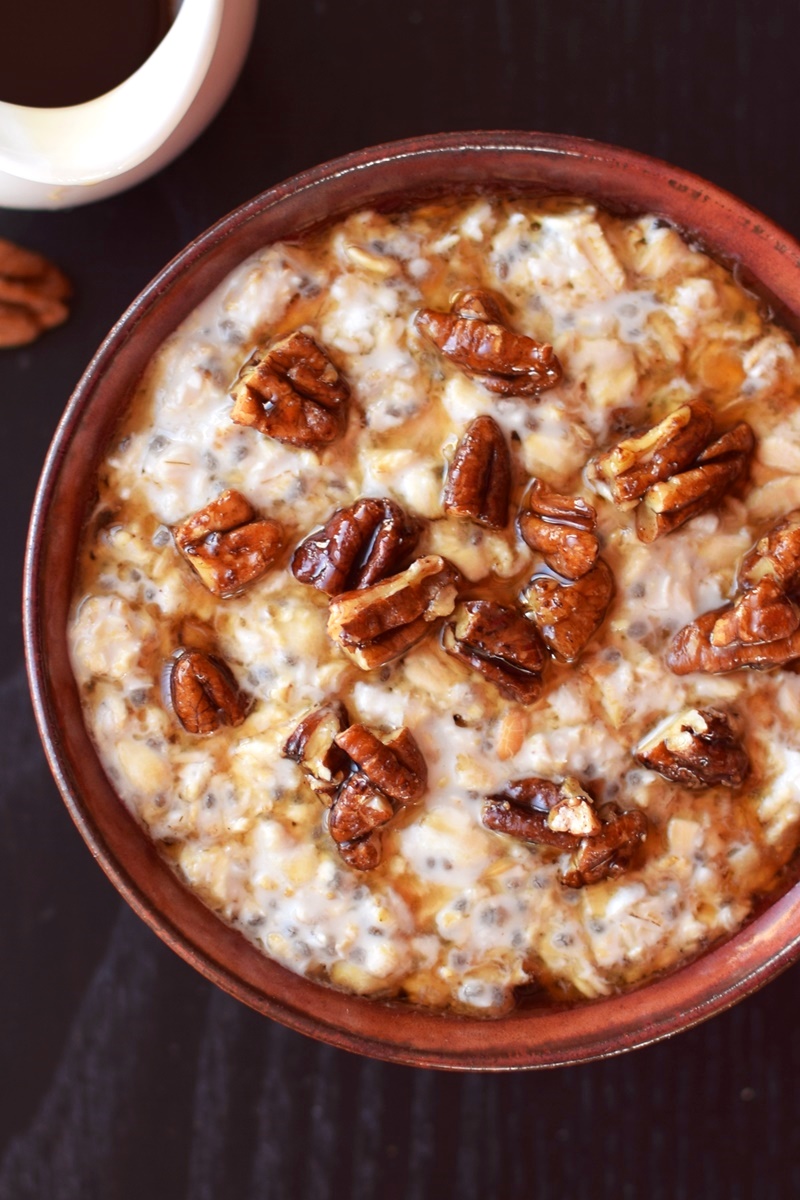 Maple Pecan Overnight Oatmeal Recipe (Dairy-Free!) - this warm, healthy, vegan, gluten-free breakfast is easy to make ahead